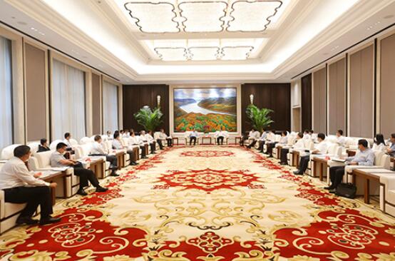 國(guó)家電網(wǎng)董事長(zhǎng)、黨組書(shū)記毛偉明拜會(huì)黑龍江省委書(shū)記張慶偉、省長(zhǎng)王文濤