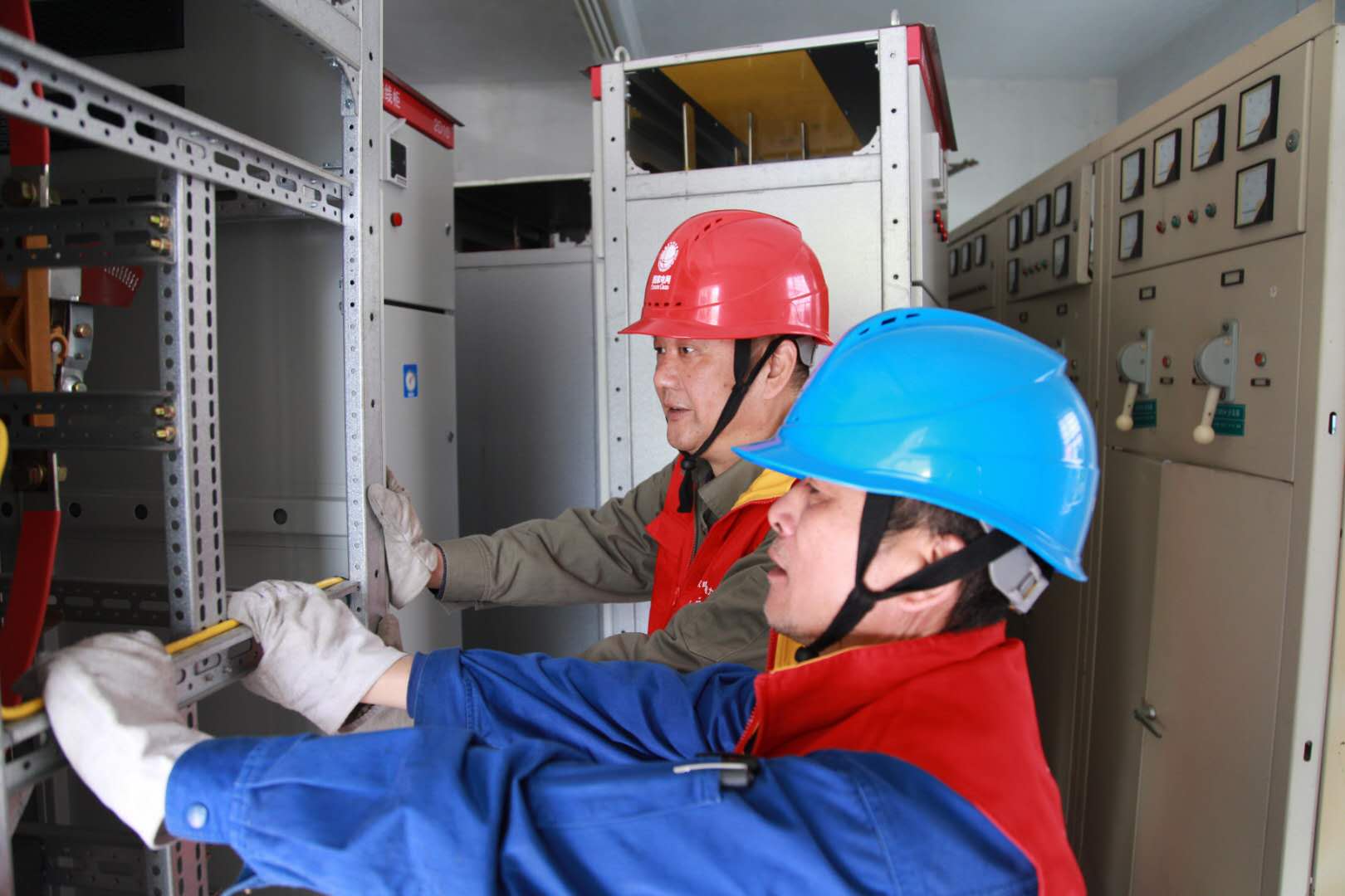 國(guó)網(wǎng)寧波市鄞州區(qū)供電公司：老舊小區(qū)煥然一新，居民幸福感顯著提高