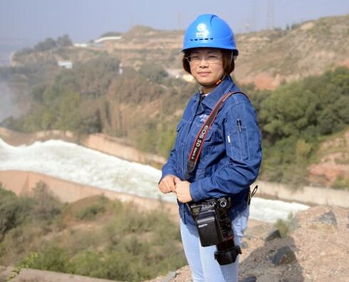 【中國(guó)電力網(wǎng)2019年度優(yōu)秀通訊員】新聞戰(zhàn)線上的拼命三娘:來(lái)春梅