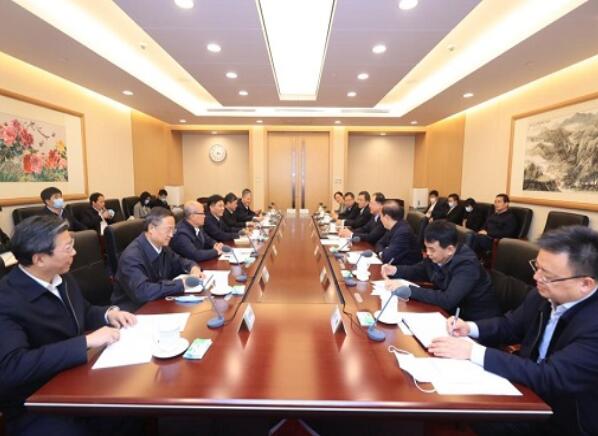 國家電網(wǎng)公司毛偉明、辛保安與生態(tài)環(huán)境部黨組書記孫金龍、部長黃潤秋舉行會談