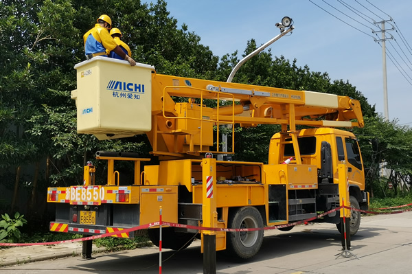 國網(wǎng)寧海縣供電公司：統(tǒng)籌帶電作業(yè)資源，“坐堂制”促提質增效