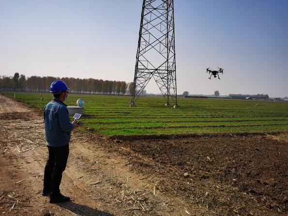 國網(wǎng)濟寧供電公司開展無人機巡視保電網(wǎng)安全運行