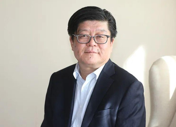 全國人大代表王剛：鼓勵玻璃行業(yè)轉(zhuǎn)產(chǎn)到光伏行業(yè) 助力碳中和目標(biāo)達(dá)成