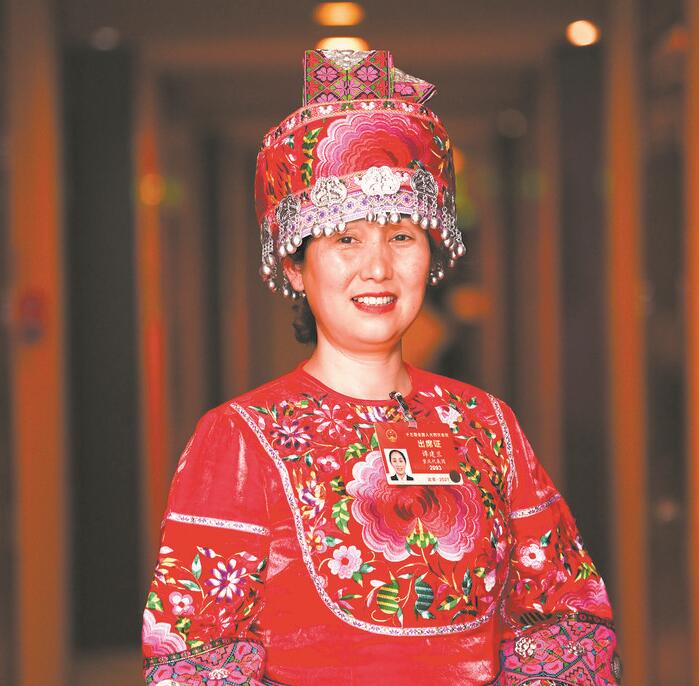 全國(guó)人大代表 譚建蘭:科學(xué)規(guī)劃成渝地區(qū)雙城經(jīng)濟(jì)圈電網(wǎng)