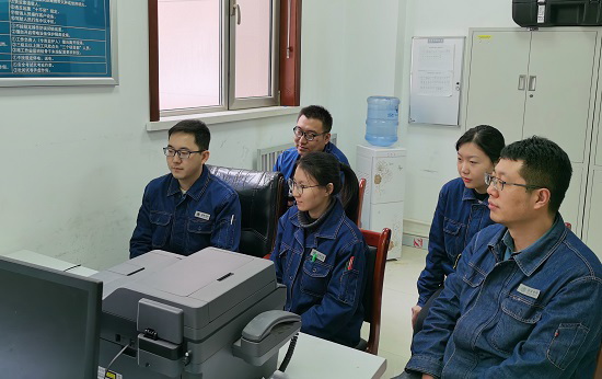 國網(wǎng)劉家峽水電廠“青工夜?！遍_講啦