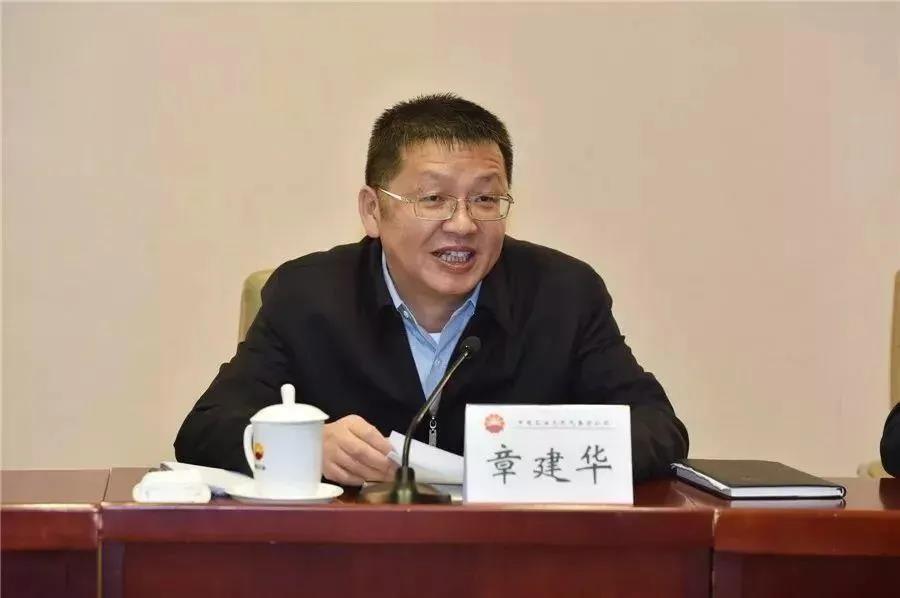 國(guó)家能源局長(zhǎng)章建華：發(fā)展以消納新能源為主的微電網(wǎng)、局域網(wǎng)，加快新能源主動(dòng)支撐、大規(guī)模儲(chǔ)能電站的新型電力系統(tǒng)！