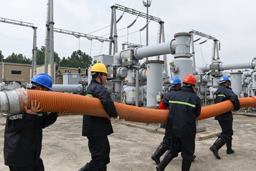 江蘇東?？h供電公司開展2021年變電站防汛應急演練