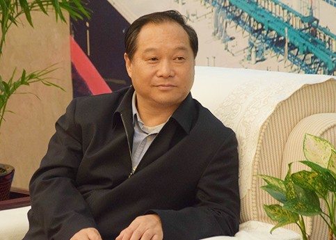 南方電網(wǎng)董事、黨組副書記畢亞雄：電網(wǎng)企業(yè)助力“30·60目標(biāo)”的舉措、思考和建議