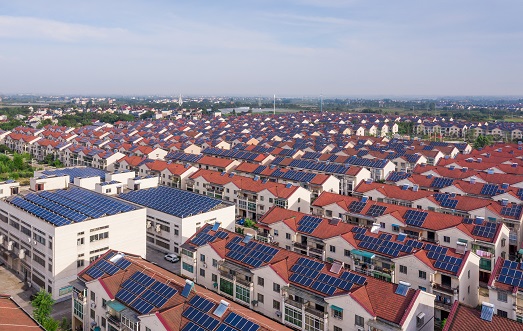 【兩會】南存輝委員：建議戶用光伏電力納入綠電、綠證、碳排放權(quán)交易市場