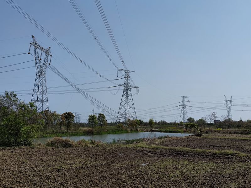 歷時(shí)103天，這項(xiàng)工程完工將進(jìn)一步優(yōu)化三峽地區(qū)電網(wǎng)結(jié)構(gòu)