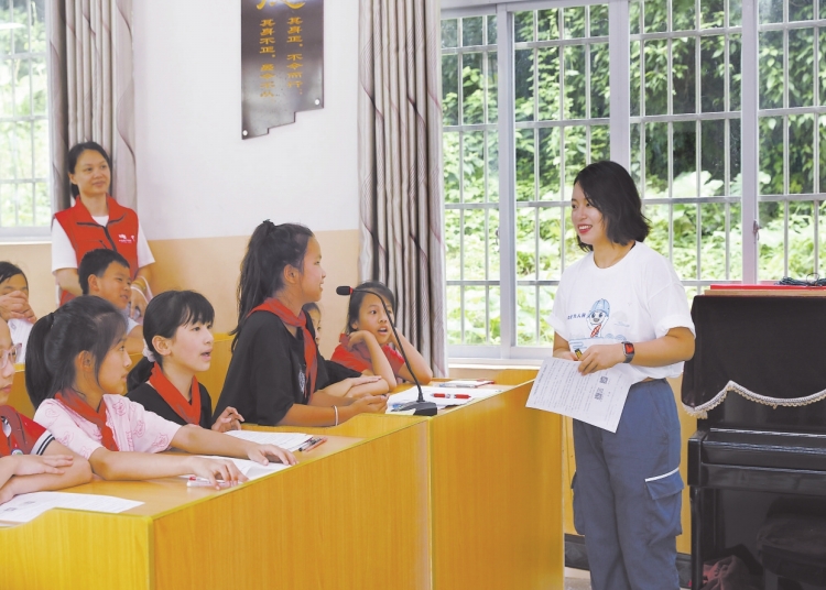 廣西荔浦供電局：文明實踐進(jìn)校園 安全用電家家傳