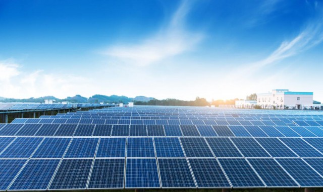 提高利用效率，優(yōu)化資源配置，光伏助力工業(yè)領(lǐng)域碳減排