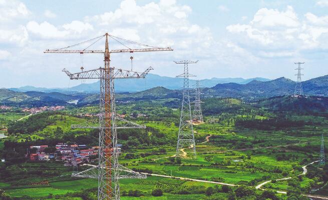 荊楚大地，特高壓工程加快推進(jìn)