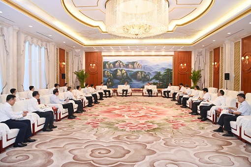 國家電網(wǎng)董事長、黨組書記辛保安與寧夏回族自治區(qū)黨委書記梁言順、自治區(qū)主席張雨浦會談