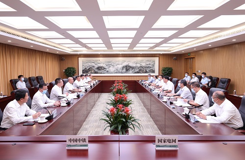 國家電網(wǎng)公司總經(jīng)理、黨組副書記張智剛與中國中鐵董事長陳云會談
