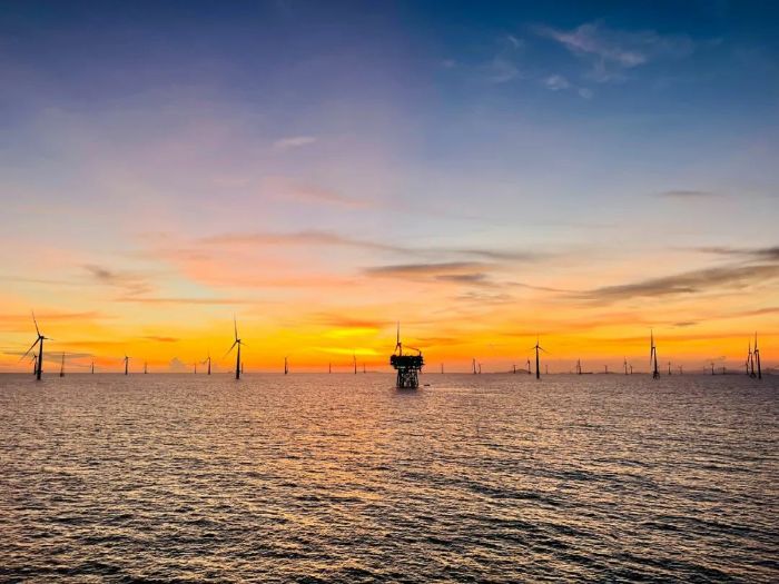 探訪國(guó)內(nèi)首個(gè)百萬千瓦級(jí)風(fēng)電場(chǎng):從一葉“扁舟”到百萬“叢林”