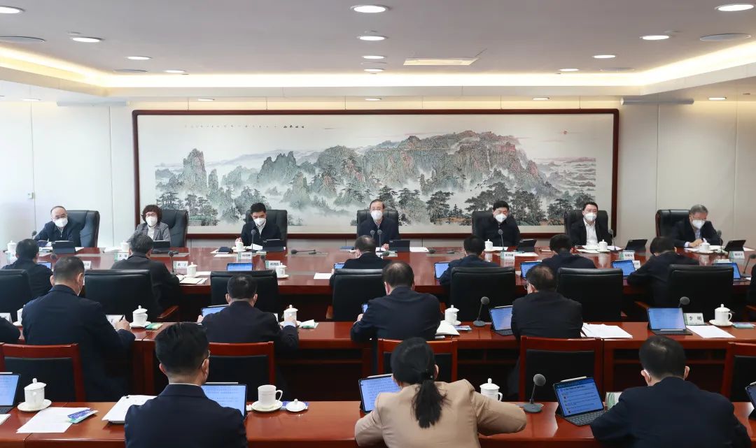 國(guó)家電網(wǎng)公司黨組傳達(dá)學(xué)習(xí)貫徹習(xí)近平總書(shū)記近期重要講話(huà)精神