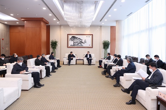 華能集團(tuán)董事長溫樞剛、總經(jīng)理鄧建玲會(huì)見云南省常務(wù)副省長劉非、副省長岳修虎