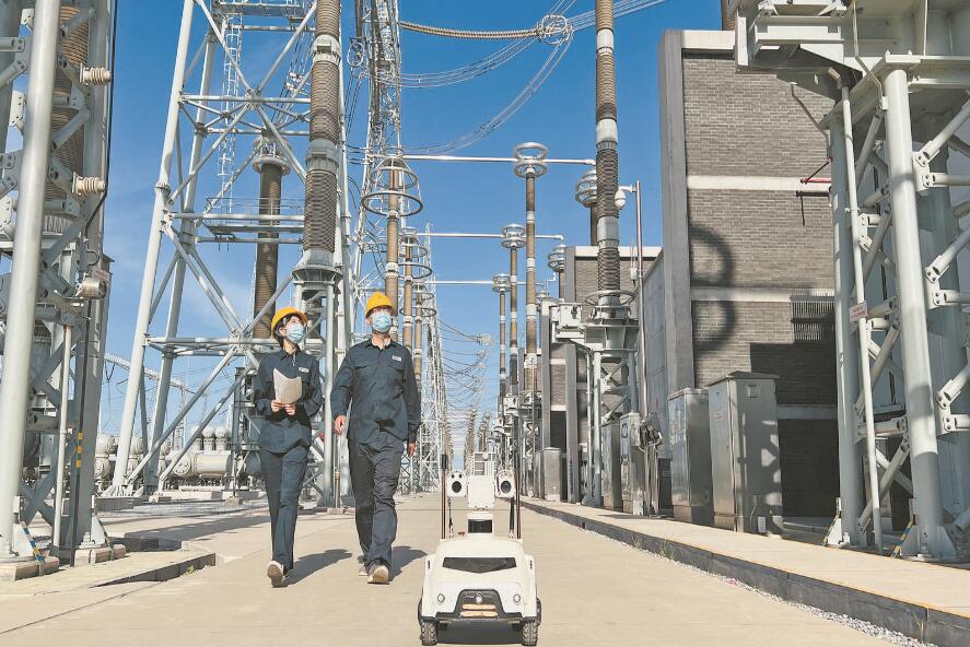 國(guó)網(wǎng)河北超高壓公司:電力檢修現(xiàn)場(chǎng) 黨員帶頭攻堅(jiān)