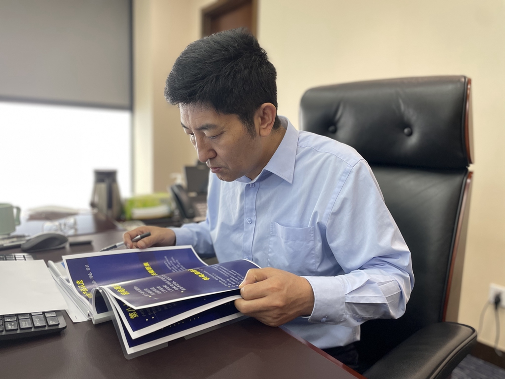 【兩會好聲音】全國人大代表閻洪濤：更好地保障海洋油氣資源勘探開發(fā) 推動傳統油氣與新能源融合發(fā)展