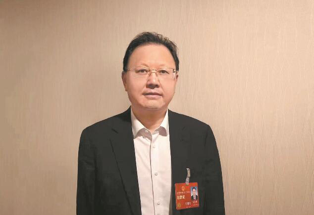 加快新能源產(chǎn)業(yè)技術(shù)創(chuàng)新 助推能源綠色低碳轉(zhuǎn)型——訪全國(guó)人大代表、江西贛鋒鋰業(yè)集團(tuán)股份有限公司董事長(zhǎng)李良彬