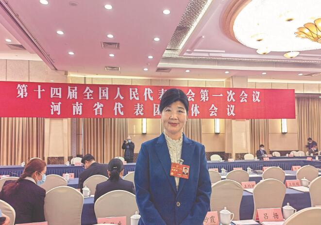 【兩會(huì)好聲音】全國(guó)人大代表 呂妙霞:持續(xù)提高供電服務(wù)質(zhì)量 助推鄉(xiāng)村產(chǎn)業(yè)發(fā)展