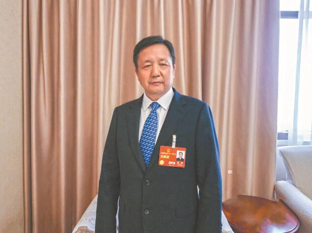 新型電力系統(tǒng)建設(shè)為電力裝備制造業(yè)帶來新機(jī)遇——訪全國人大代表，全國工商聯(lián)副主席，特變電工股份有限公司黨委書記、董事長張新