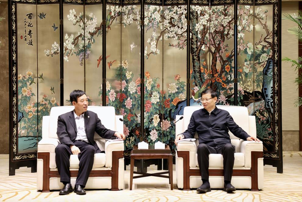 中國能建黨委副書記、總經(jīng)理孫洪水拜會(huì)江蘇省省長許昆林