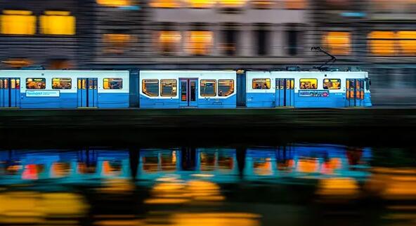 0排放!國產(chǎn)氫能源列車來了：時(shí)速160、600公里續(xù)航