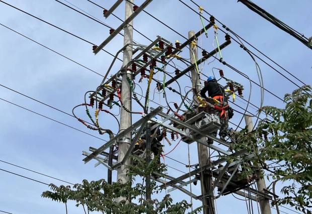 六五四供電公司奮戰(zhàn)8小時，順利完成新線路投運
