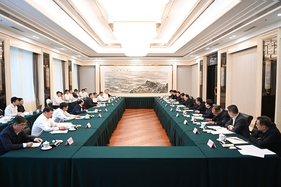 華能集團(tuán)溫樞剛、鄧建玲拜會遼寧省委書記郝鵬