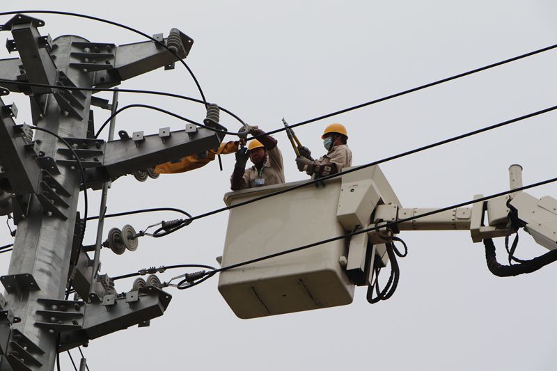 國網(wǎng)江蘇電力睢寧縣供電公司:帶電消缺備戰(zhàn)迎峰度夏