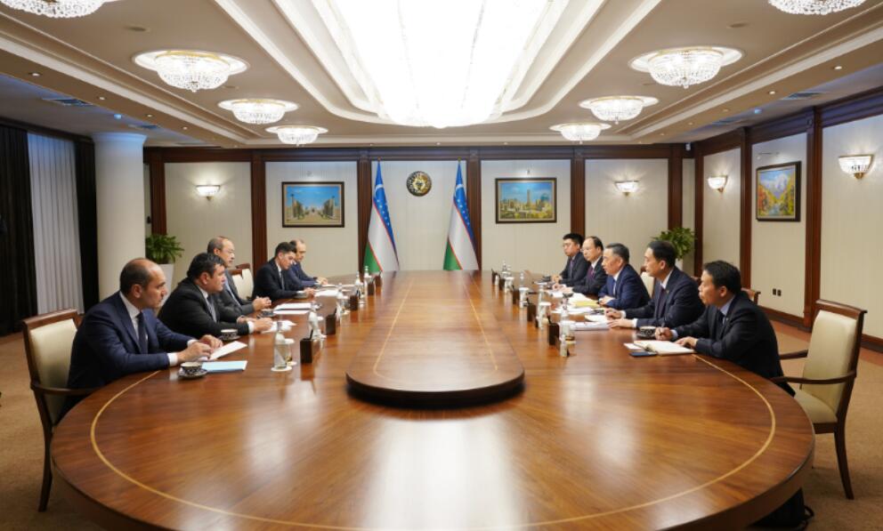 中國能建黨委書記、董事長宋海良拜會烏茲別克斯坦總理阿卜杜拉·阿里波夫