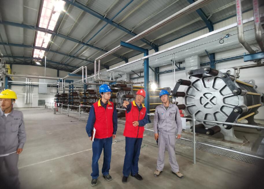 國網(wǎng)阿克蘇供電公司護(hù)航全疆單體規(guī)模最大源網(wǎng)荷儲一體化項目投運(yùn)