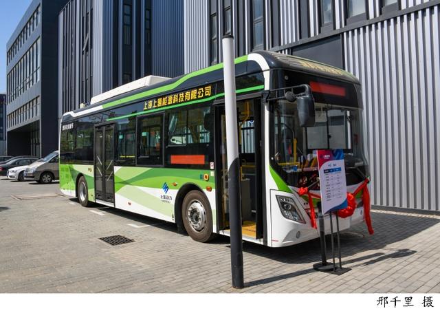 到2025年力爭發(fā)展燃料電池汽車超過10000輛，《上海交通領(lǐng)域氫能推廣應(yīng)用方案》發(fā)布