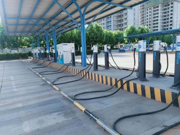 即日起，聊城汽車總站充電樁對外開放啦!