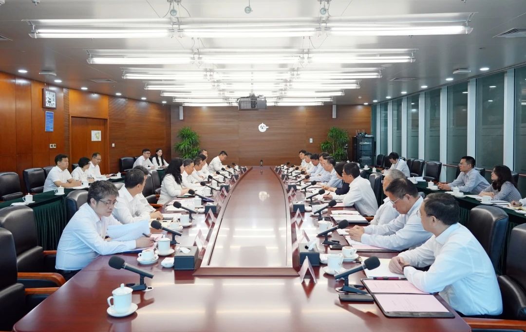 中國(guó)能建黨委書記、董事長(zhǎng)宋海良與中國(guó)海油黨組書記、董事長(zhǎng)汪東進(jìn)會(huì)談