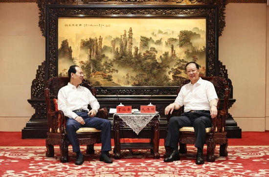 中國電建黨委書記、董事長丁焰章拜會湖南省省長毛偉明
