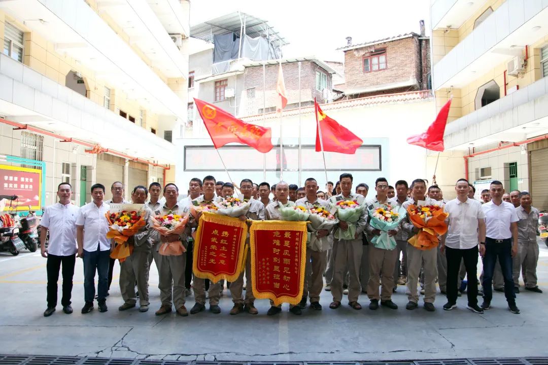 國(guó)網(wǎng)古田縣供電公司支援隊(duì)伍圓滿(mǎn)完成搶修復(fù)電任務(wù)