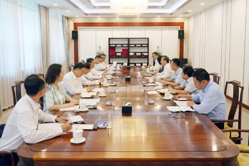 中國能建黨委書記、董事長宋海良與中國貿(mào)促會會長任鴻斌會談