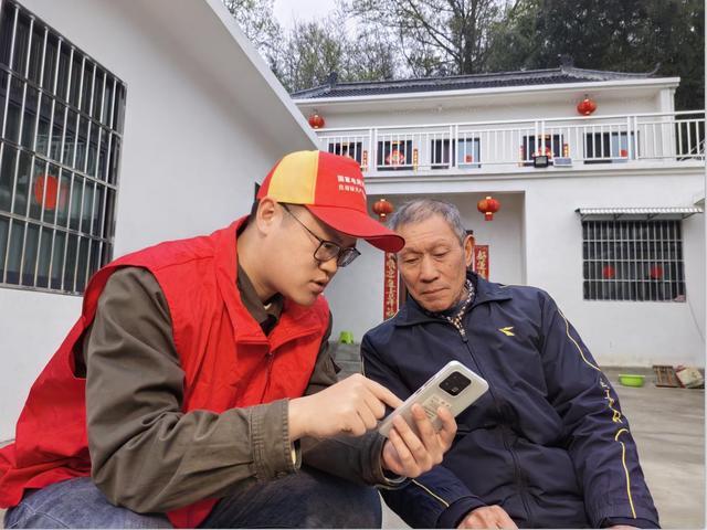 村網(wǎng)共建，讓村里老人生活更方便!