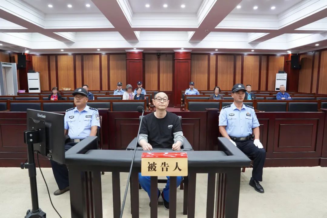 貴州電網(wǎng)有限責(zé)任公司原黨委委員、工會(huì)主席張帆受賄案一審宣判