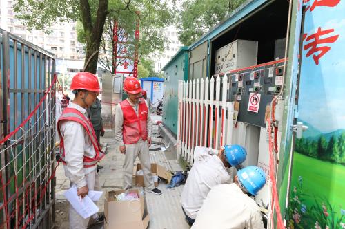 國網(wǎng)壽寧縣供電公司:業(yè)擴(kuò)提速為美食街送上“快速電”