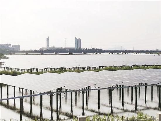 汕頭金平區(qū)88兆瓦集中式漁光互補項目計劃10月并網(wǎng)投產(chǎn)，年發(fā)電量可達1.2億度