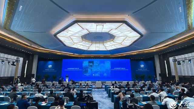 山東省新能源產業(yè)推介會在青島舉行