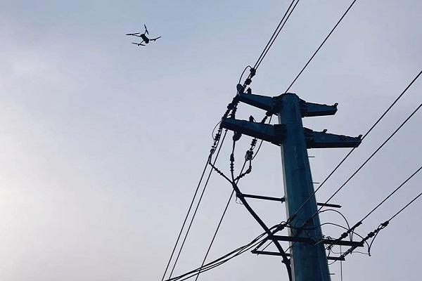 國網(wǎng)泰安供電公司開展無人機(jī)飛巡測溫，助力冬季供電安全