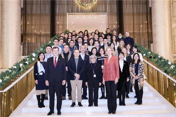 愛旭持續(xù)發(fā)力中歐新能源市場，為零碳未來注入更多活力