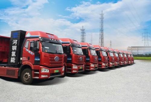 河鋼首座商業(yè)化氫油綜合站投入試運營近日，河鋼工業(yè)技術建設的河鋼首座商業(yè)化氫油綜合站正式投入試運營。新投入運營的商業(yè)化氫油綜合站采用35MPa加氫工藝，擁有1000kg/d的加氫能力。  這是河鋼工業(yè)技