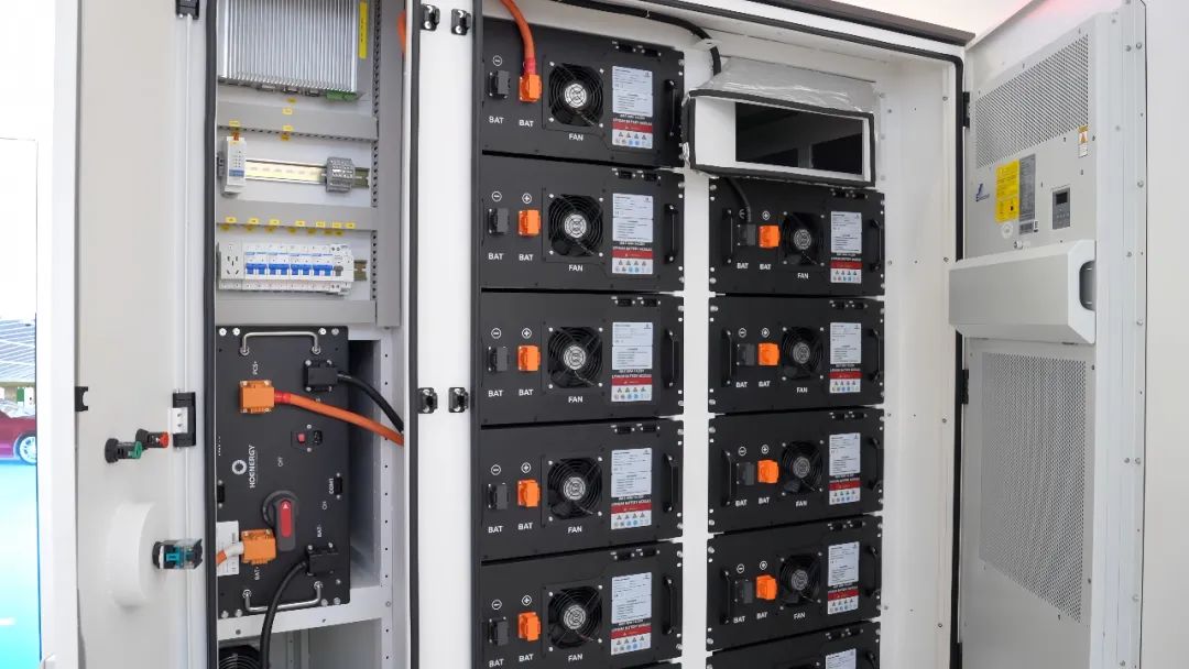 全國(guó)兩會(huì)首提“新型儲(chǔ)能”，弘正儲(chǔ)能刷新“奉賢印象”