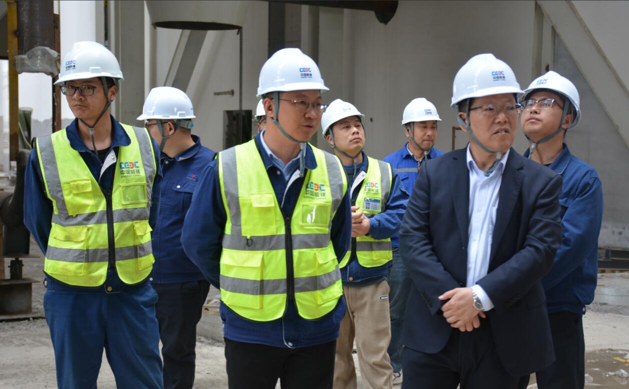 中國(guó)能建建筑集團(tuán)黨委副書(shū)記、總經(jīng)理羅耕能到正寧百萬(wàn)項(xiàng)目指導(dǎo)調(diào)研